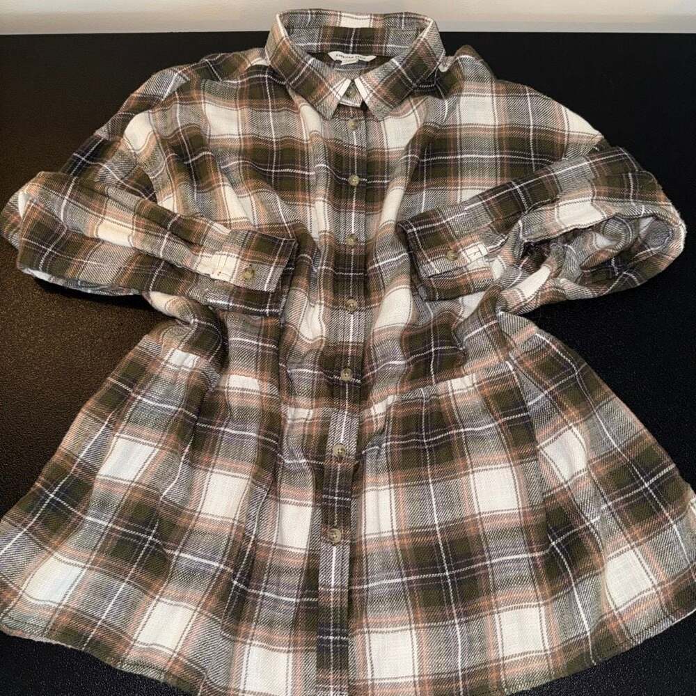 American Eagle Women's Plaid Flannel Peplum Button Up Shirt